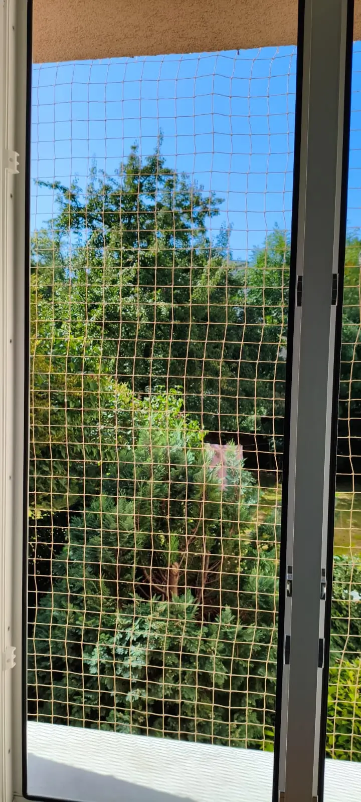 Realizacja siatki na balkonie